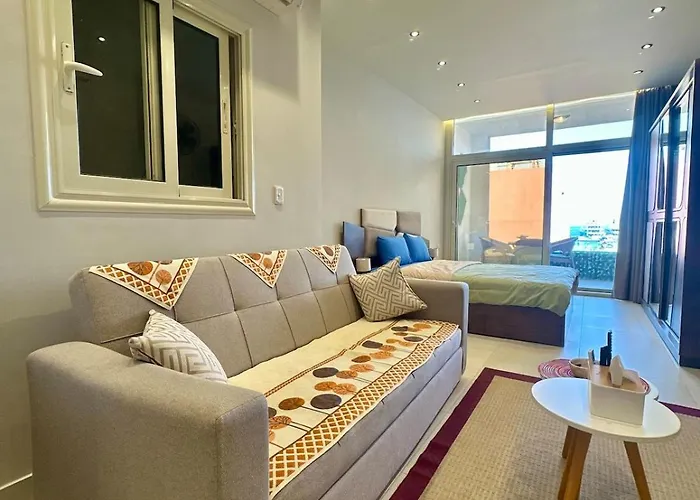 Sea View Marina Apartman