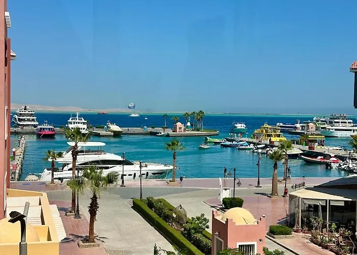 Sea View Marina Apartman *