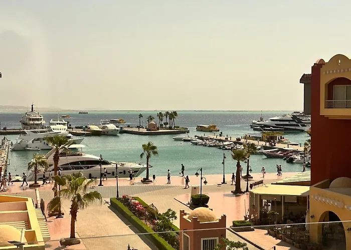 Sea View Marina Apartman